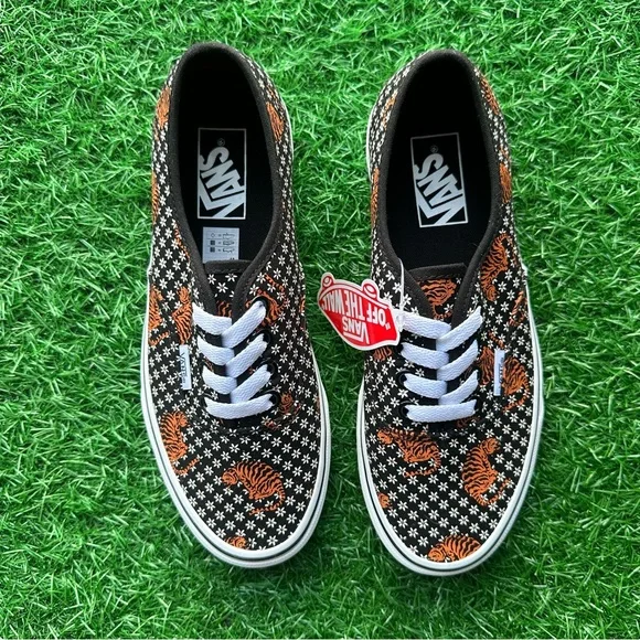 Vans Authentic Tiger Floral Black White - Picture 9 of 9